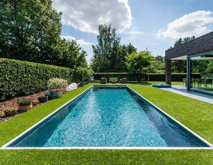 Skimmerový bazén na zahradě Skimmerový bazén na zahradě